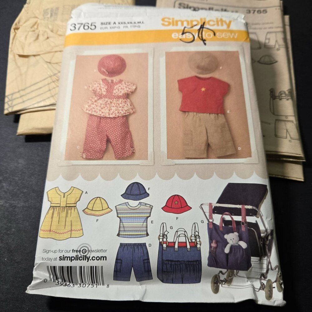 Simplicity 3765 sewing pattern Babies Dress Top Pants T-Shirt Hat Stroller Bag